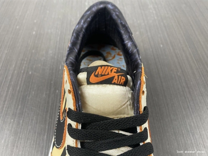 Rep LUCY Air 1 of DH6932-100 Tiger Low OG the Jordan Year 0724